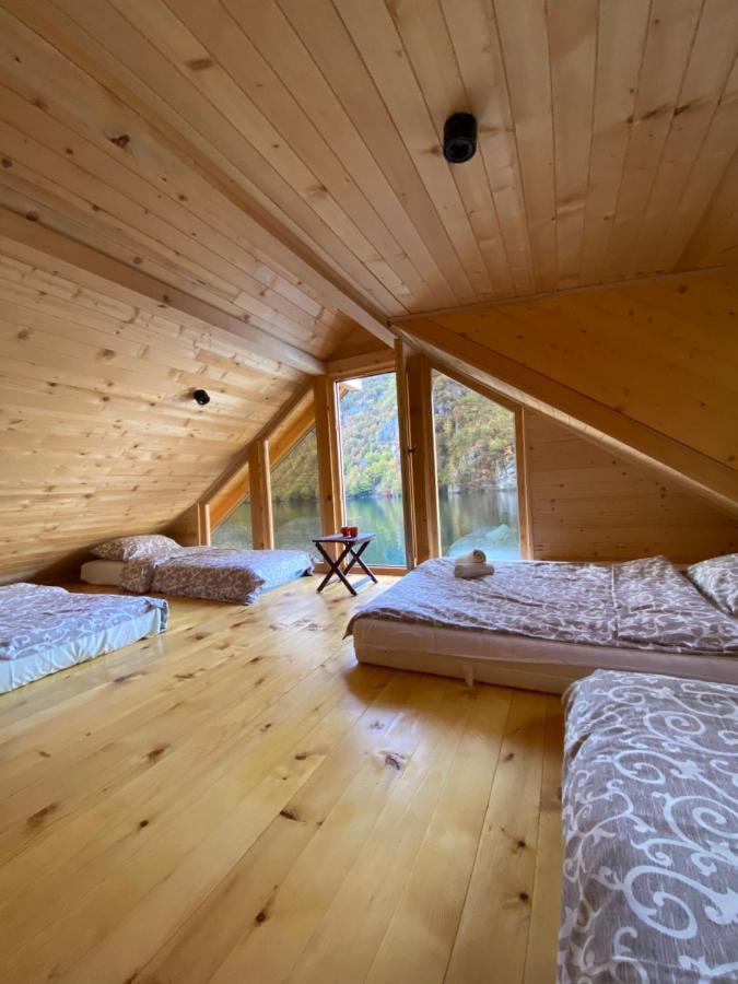 Apartamento Floating House Perucac Exterior foto